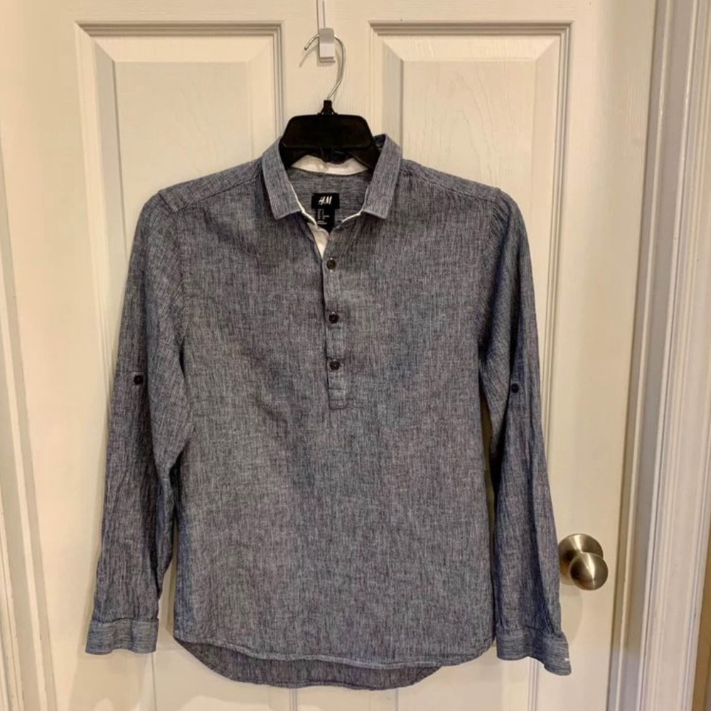 H&M long sleeved men’s shirt size S